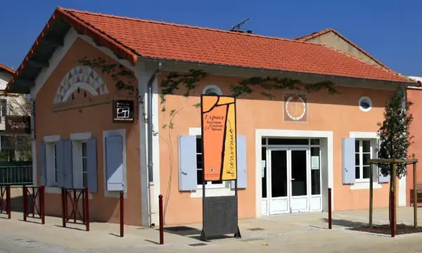 Monte Escalier Mobilité Installateur monte escalier Cheval-Blanc