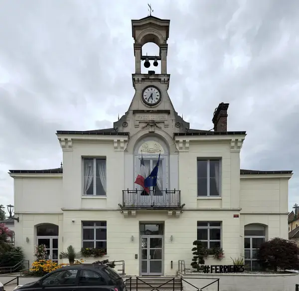 Monte Escalier Mobilité Installateur monte escalier Ferrières-en-Brie