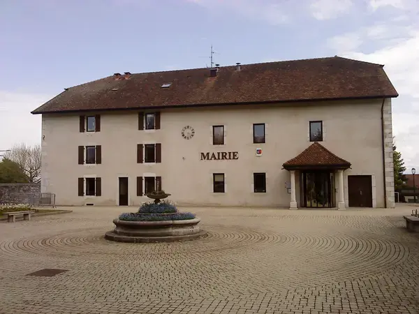 Monte Escalier Mobilité Installateur monte escalier Prévessin-Moëns