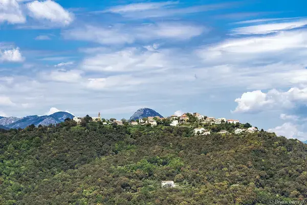 Monte Escalier Mobilité Installateur monte escalier Prunelli-di-Fiumorbo