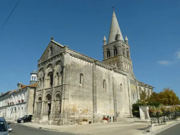 Monte Escalier Mobilité Installateur monte escalier Roullet-Saint-Estèphe