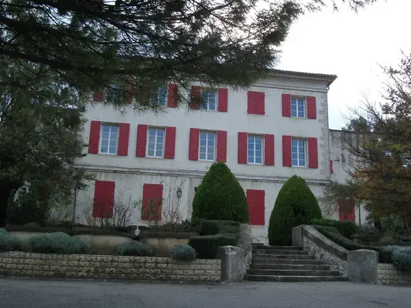 Monte Escalier Mobilité Installateur monte escalier Simiane-Collongue